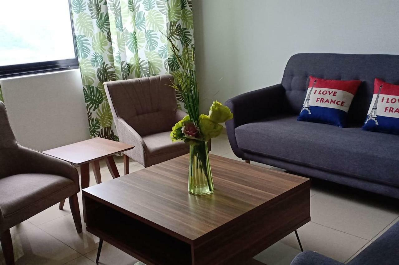 Manee Home Kota Damansara Kuala Selangor Extérieur photo